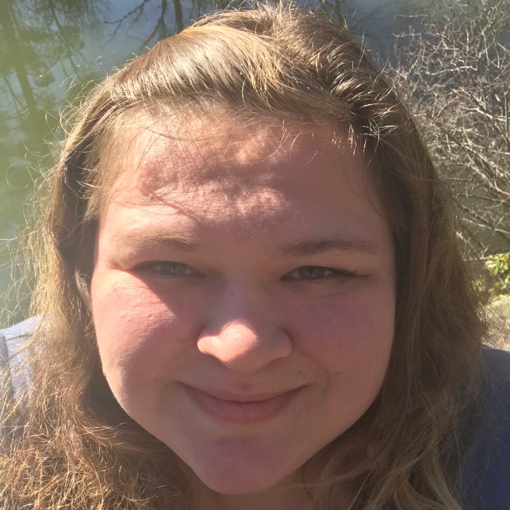 Meet your Posher, Alissa